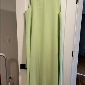Elegant Green Sleeveless Dress